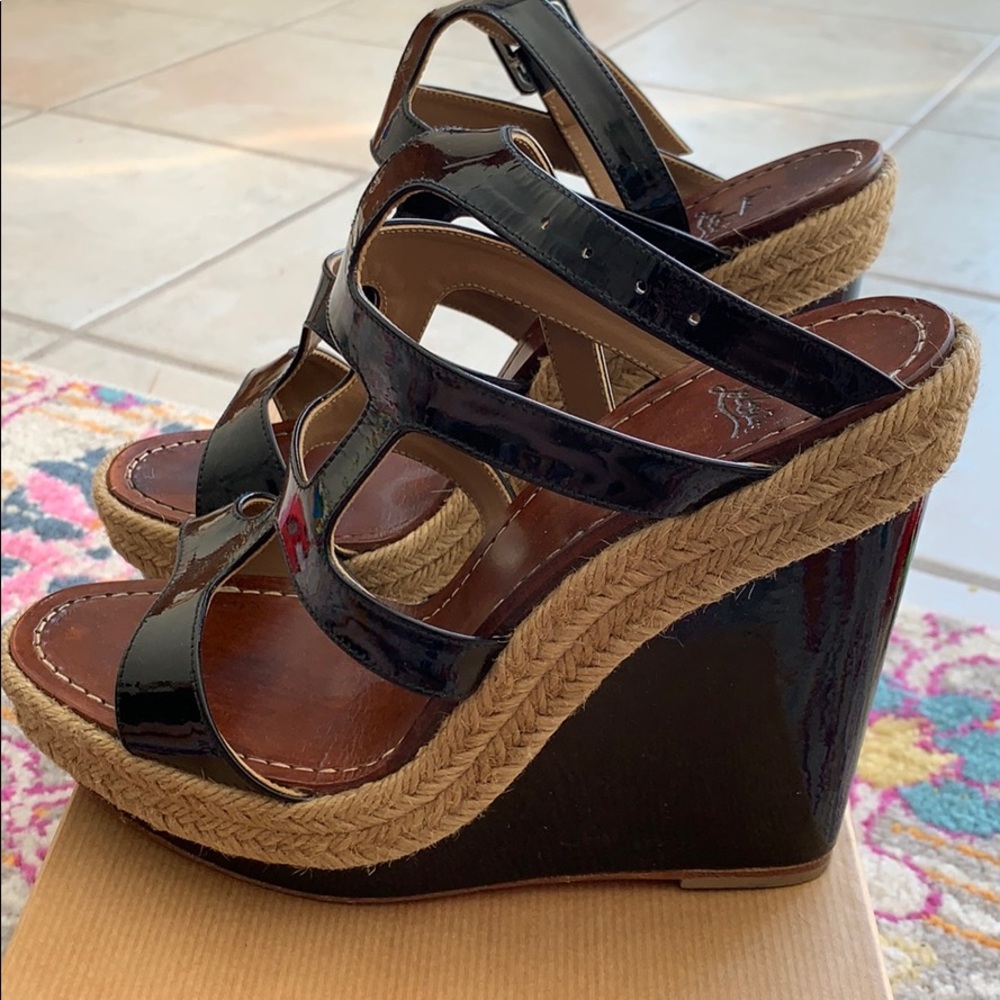 Christian Louboutin Salamanca 120 Patent Wedges - Picture 4 of 6